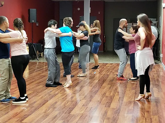 Alma Montuno Latin Dance, LLC Picture 3
