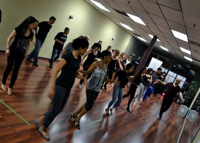 Alma Montuno Latin Dance, LLC Picture 4