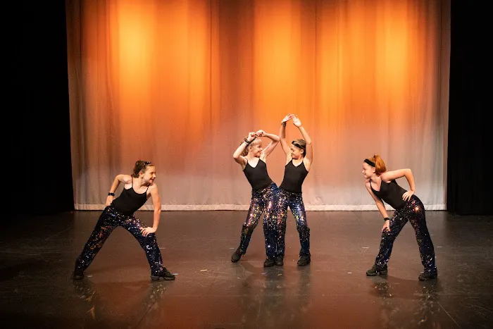 HeART in Motion Studio Picture 10