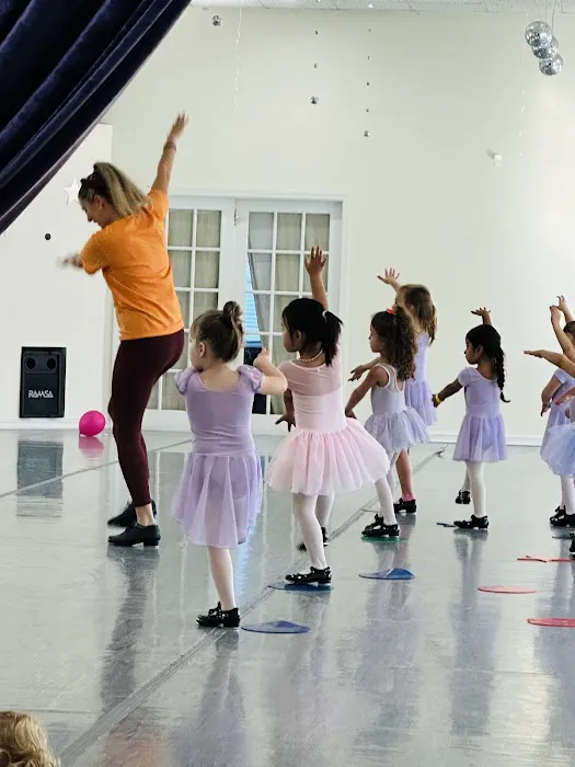 HeART in Motion Studio Picture 2