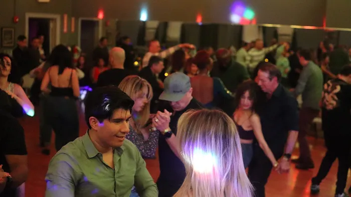 DJ Edwin Martinez - Salsa Social New Jersey Picture 9