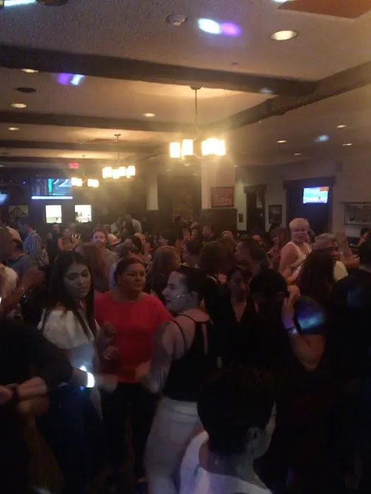 DJ Edwin Martinez - Salsa Social New Jersey Picture 7