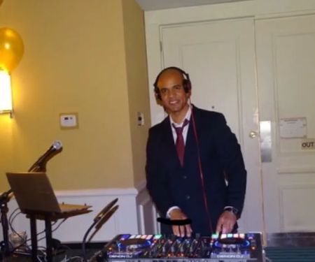 DJ Edwin Martinez - Salsa Social New Jersey