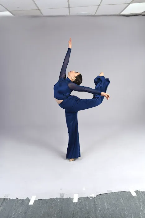 Fancy Feet Dance Studio Picture 1