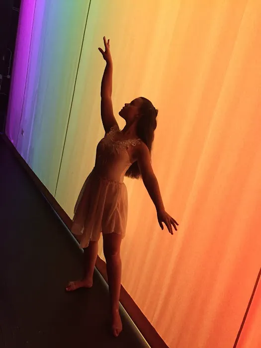 TamiCo. Dancing Picture 6