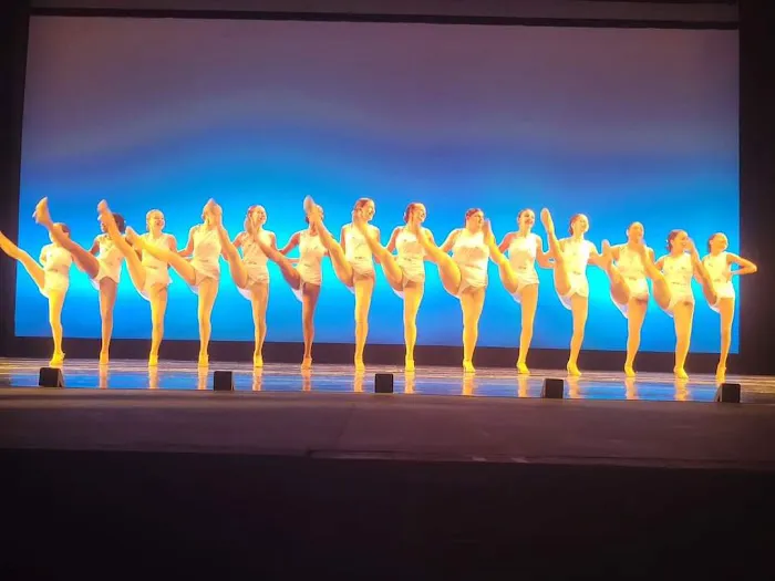 Bodies In Motion Dance Centre Picture 8