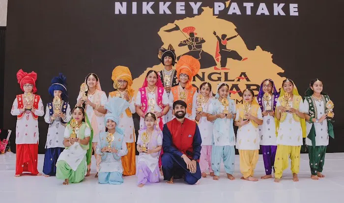 Rangla Punjab Bhangra Academy Picture 4