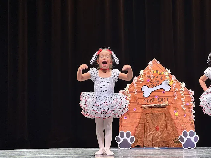 Just off Broadway Performing Arts Academy Picture 7