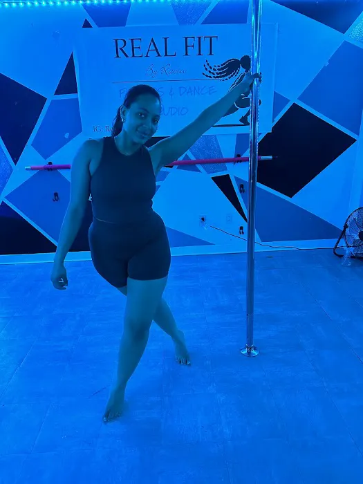 Real Fit by Ravin Studio Picture 1
