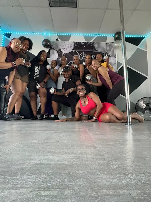 Real Fit by Ravin Studio Picture 4