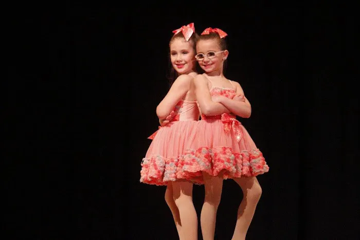 Dream Center Dance Academy Picture 3