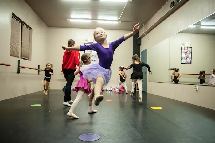 Dream Center Dance Academy Picture 10