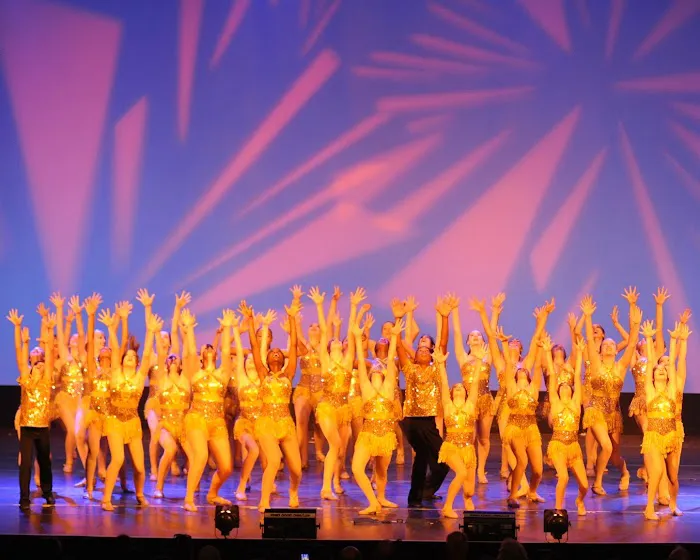 Center Stage Dance, Theatre, Music & Gymnastics Complex Picture 3