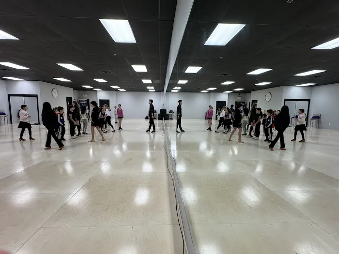 Metro Dance Picture 1