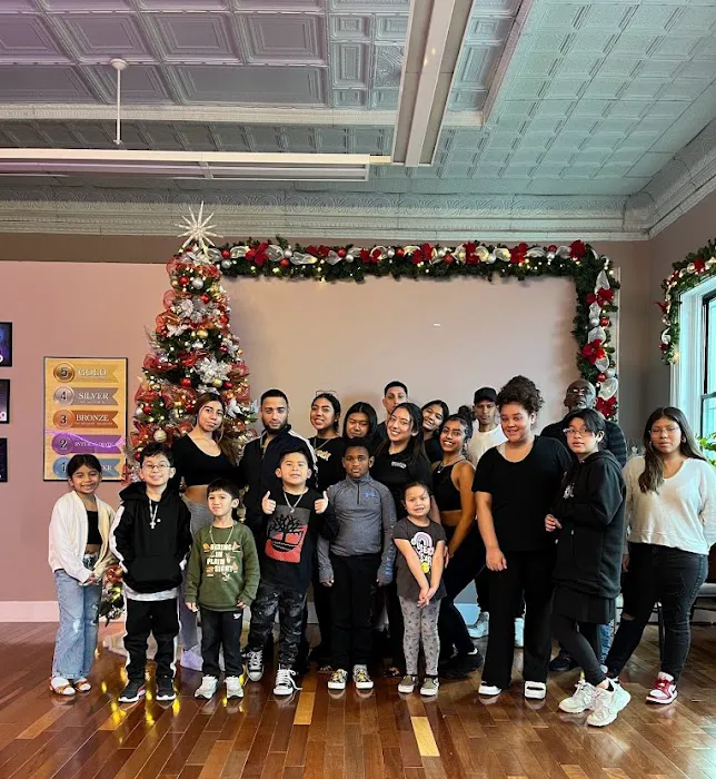 Bri'LaFlor Dance Studio Picture 10