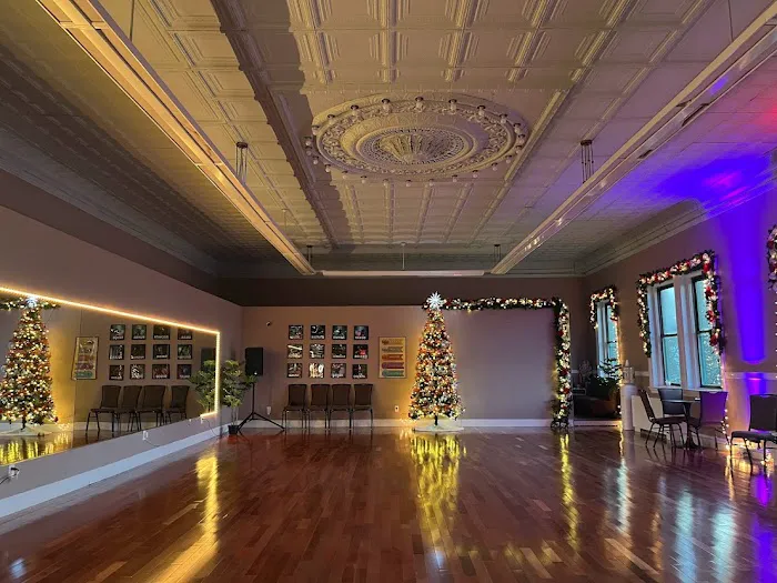 Bri'LaFlor Dance Studio Picture 3