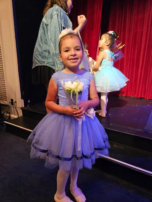 Alaya Dance School Picture 4