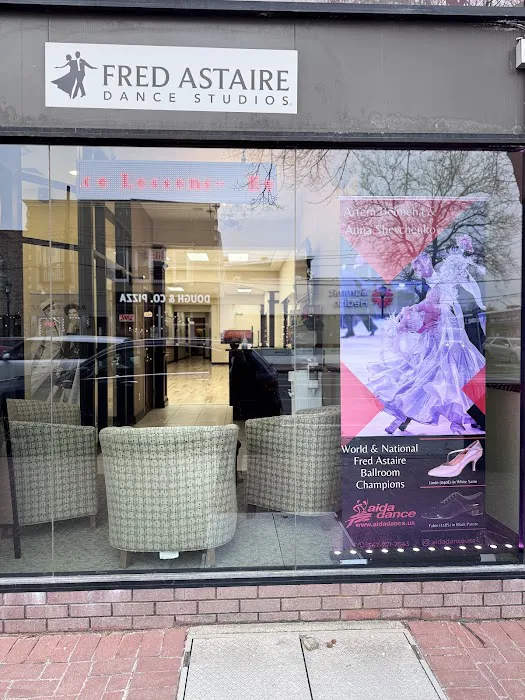 Fred Astaire Dance Studios - Huntington Picture 3
