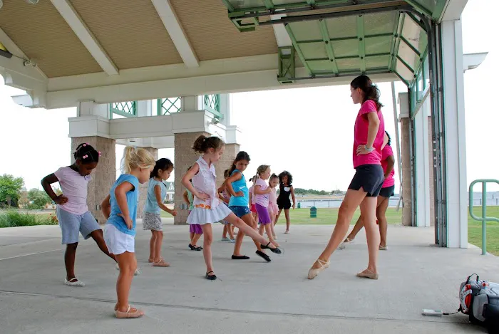 Great South Bay Dance Picture 3