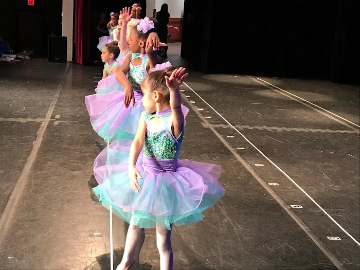 Theater Dance Center Picture 7