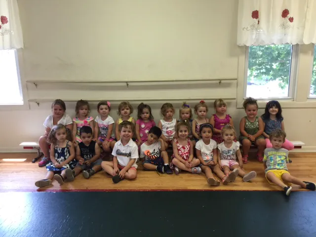 Vicki's Dance Studio / Kreative Kids Picture 10