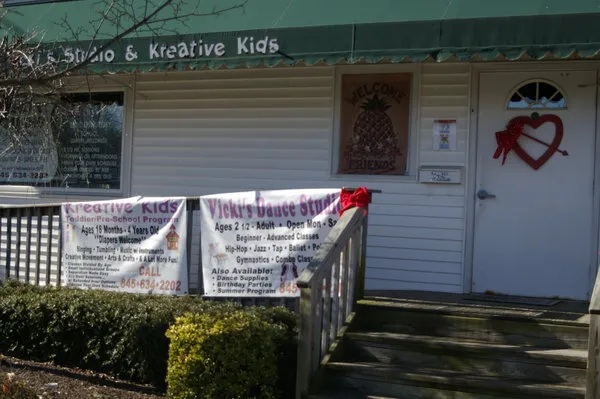 Vicki's Dance Studio / Kreative Kids Picture 5