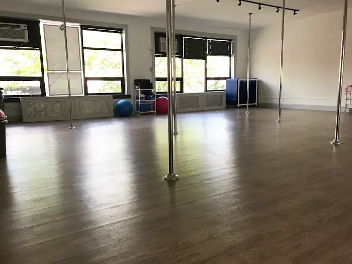 Pole Position Dance Studio Picture 6