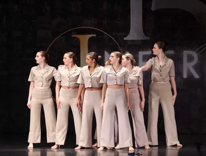 Diamond Dance LI Picture 3