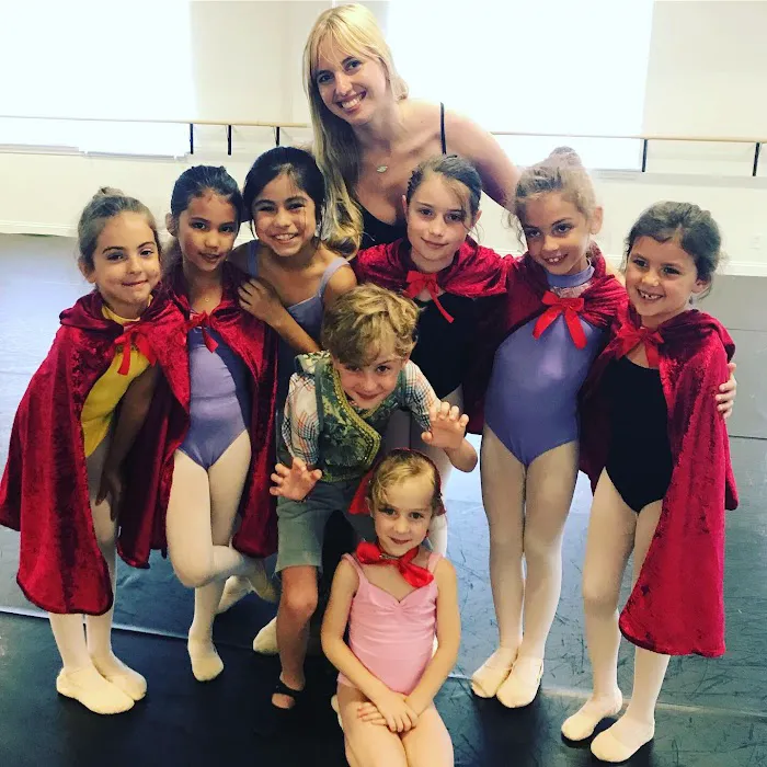 THE GREENWICH CONSERVATORY OF CLASSICAL BALLET Picture 5