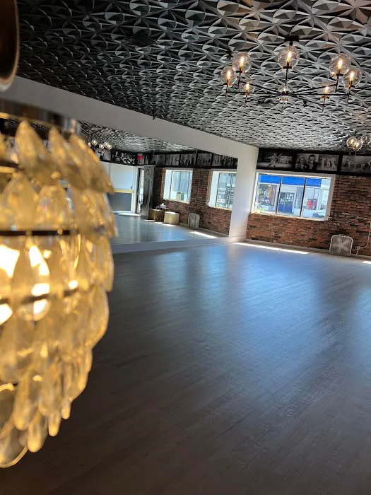 Fred Astaire Dance Studios - Greenwich Picture 2
