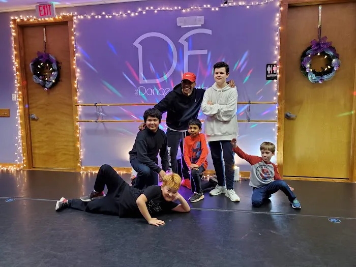 Dance Factory Picture 3