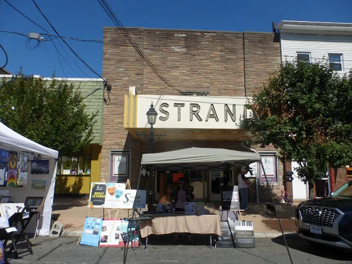 Strand Studios Learning Center for Music, Film and Acting Picture 2