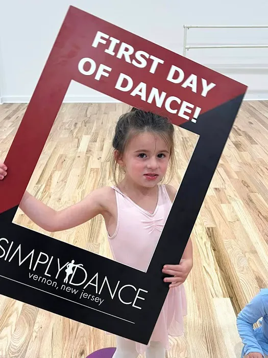 Simply Dance Picture 9