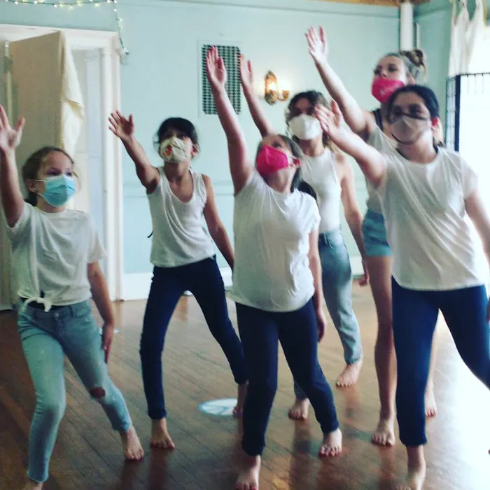 The Moving Company Modern Dance Center Picture 4