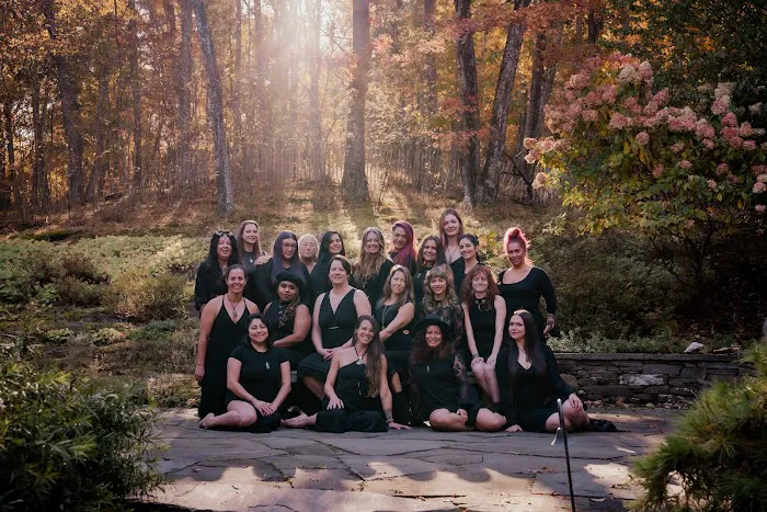 Thrive Embodied Arts | Pole Dancing Picture 9