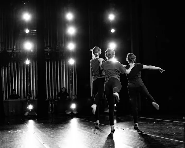 Positions Dance Studio Picture 2