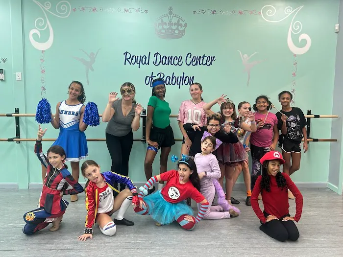 Royal Dance Center of Babylon Picture 4