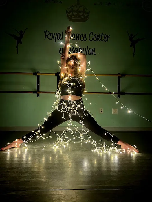 Royal Dance Center of Babylon Picture 7
