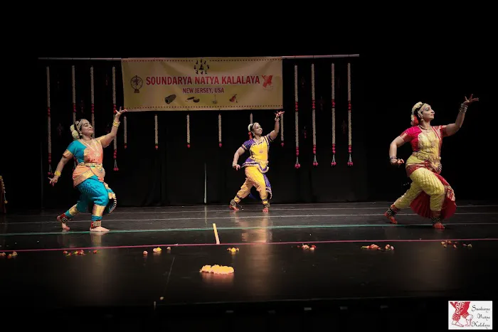 Soundarya Natya Kalalaya Picture 5
