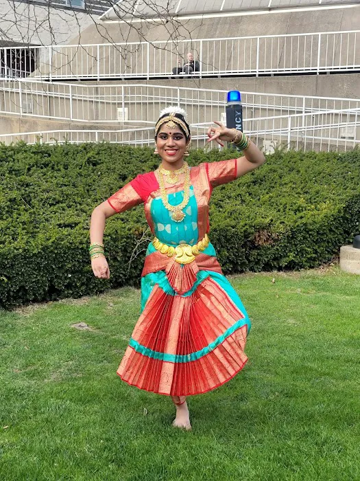 Soundarya Natya Kalalaya Picture 8