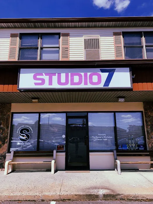 Studio 7 Picture 9