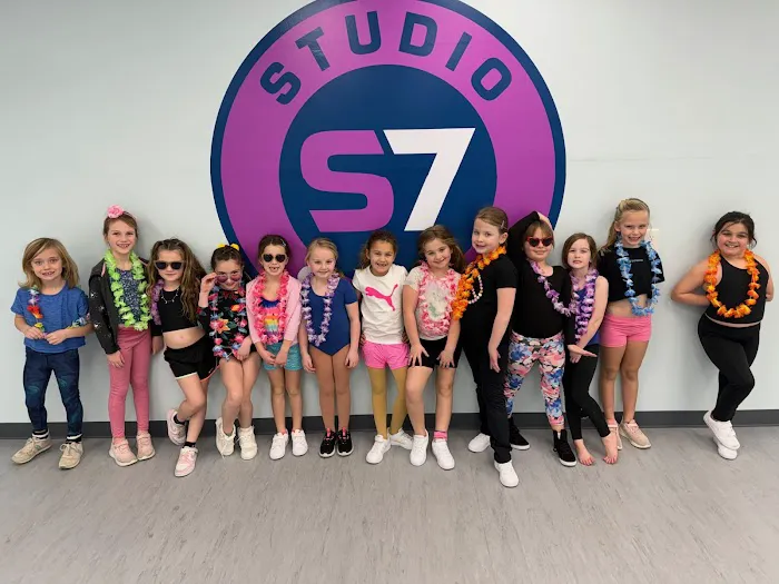 Studio 7 Picture 2