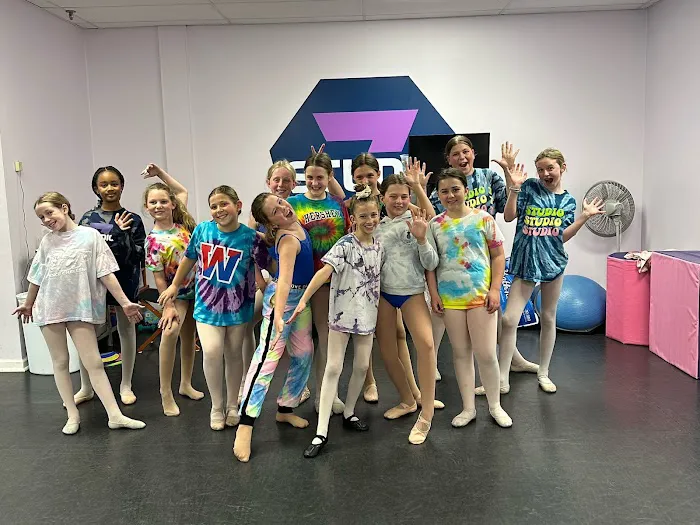Studio 7 Picture 3