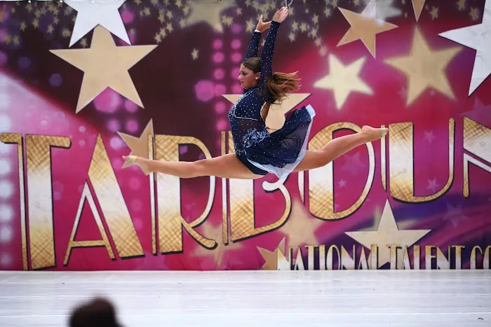 En Pointe Dance & Acrobatics Picture 4