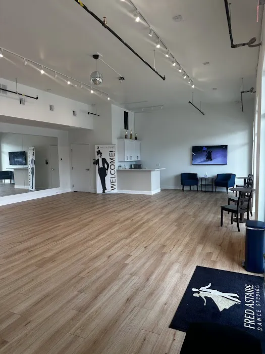 Fred Astaire Dance Studios - Clinton Picture 3