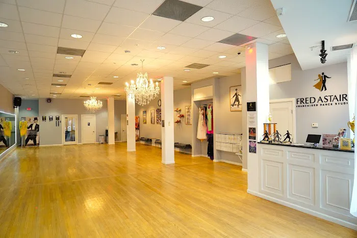 Fred Astaire Dance Studios Picture 8