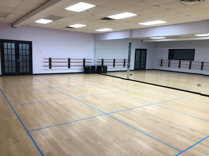 Star Struck Dance Studio Picture 2