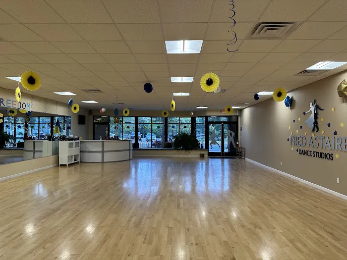 Fred Astaire Dance Studio - Smithtown Picture 2
