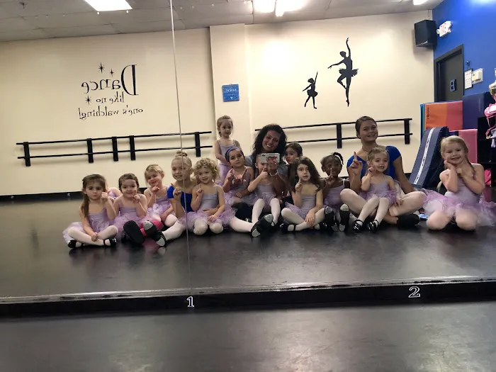 First Class Dance Academy Picture 2