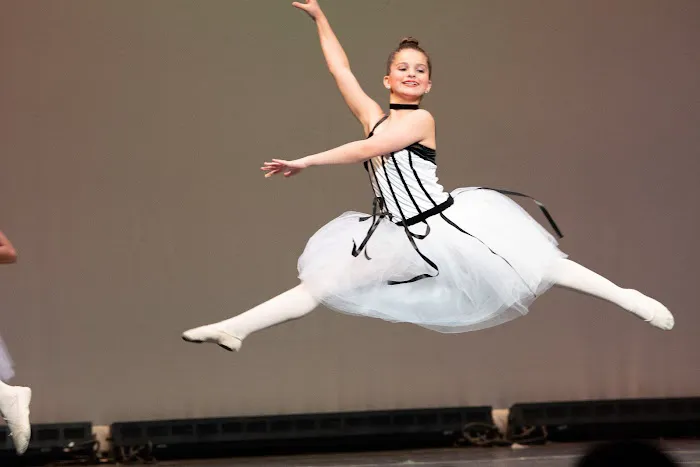 Ocean Dance Force Picture 4